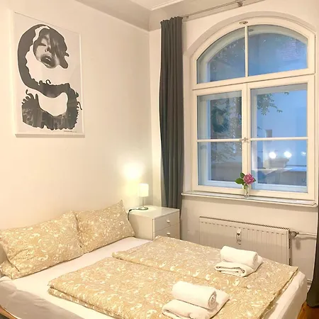 In Der Maxvorstadt Mit Gemeinschaftsbad Münih